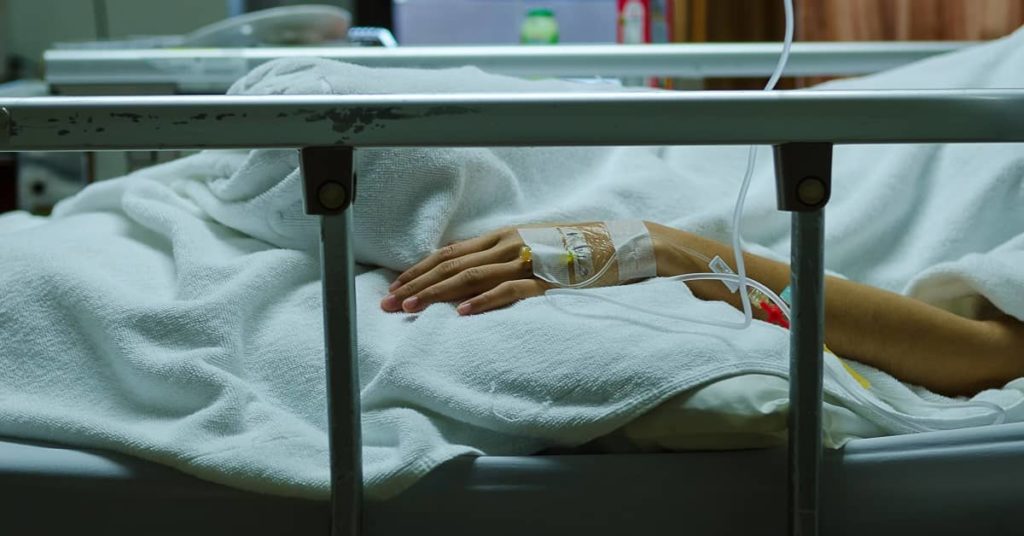 Building a Claim for Surgical Error Damages | Klein Lawyers